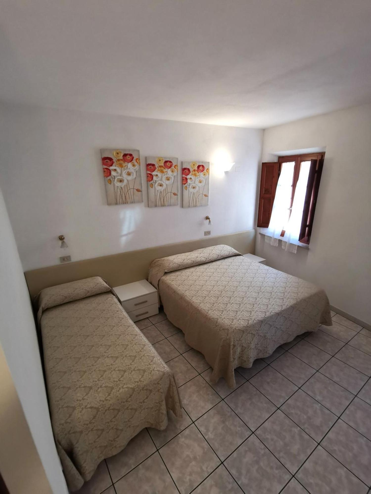 Triple Room Bathroom